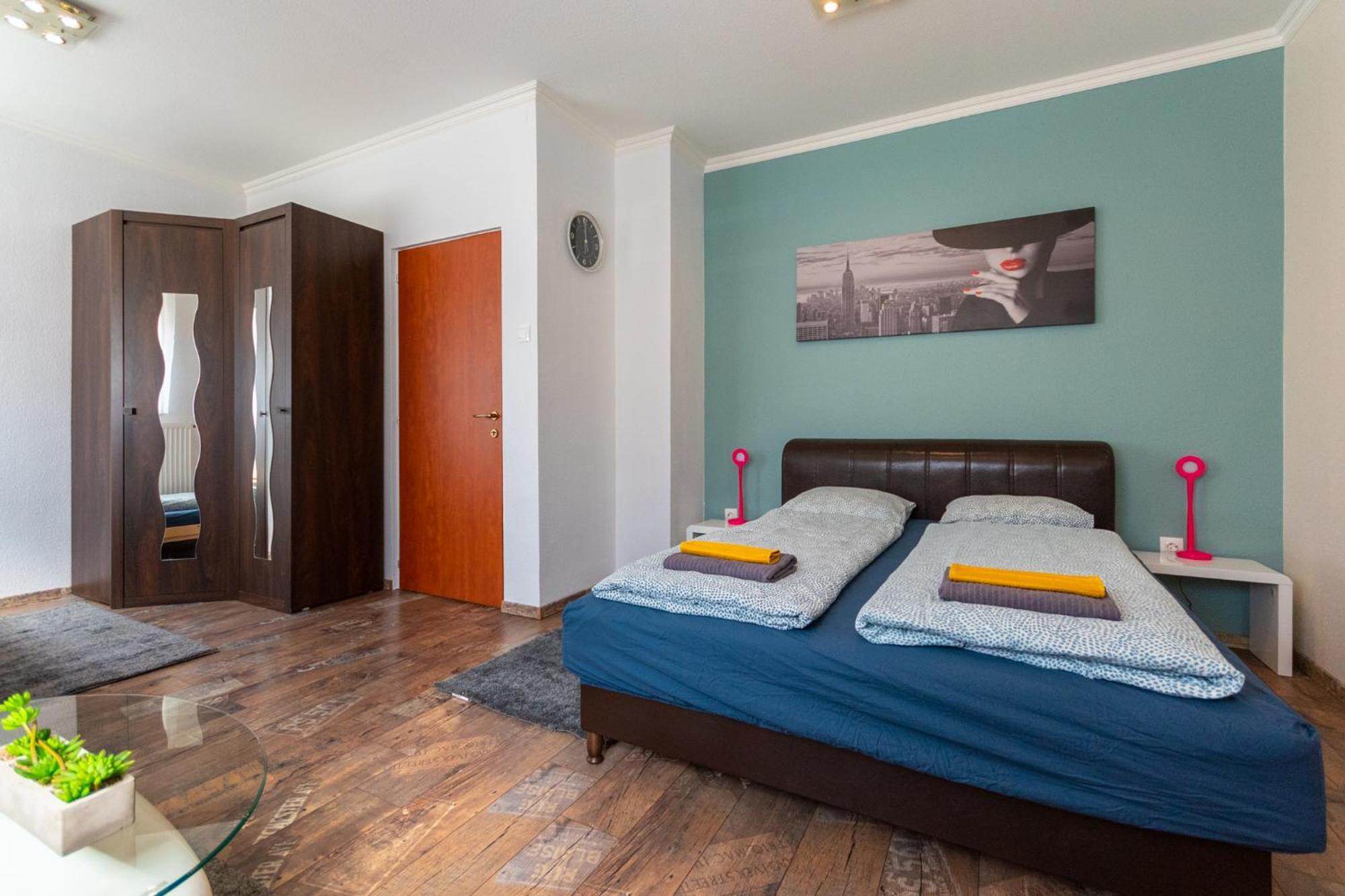 R Apartments Будапеща Екстериор снимка